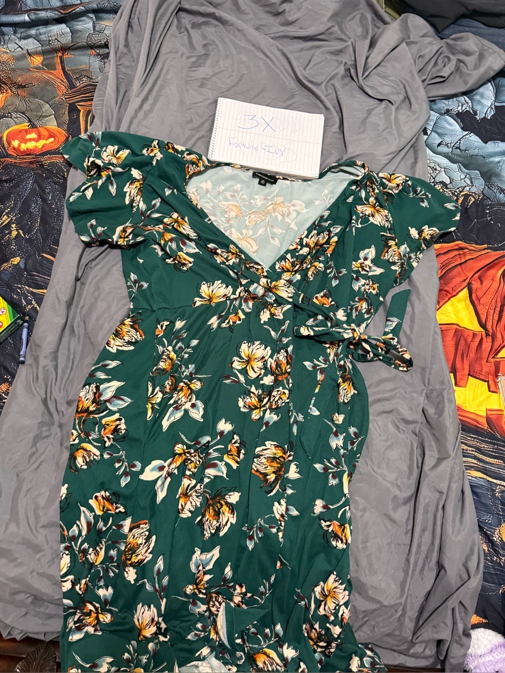 Women's Green Floral Wrap Dress - Elegant V-Neck Summer Style